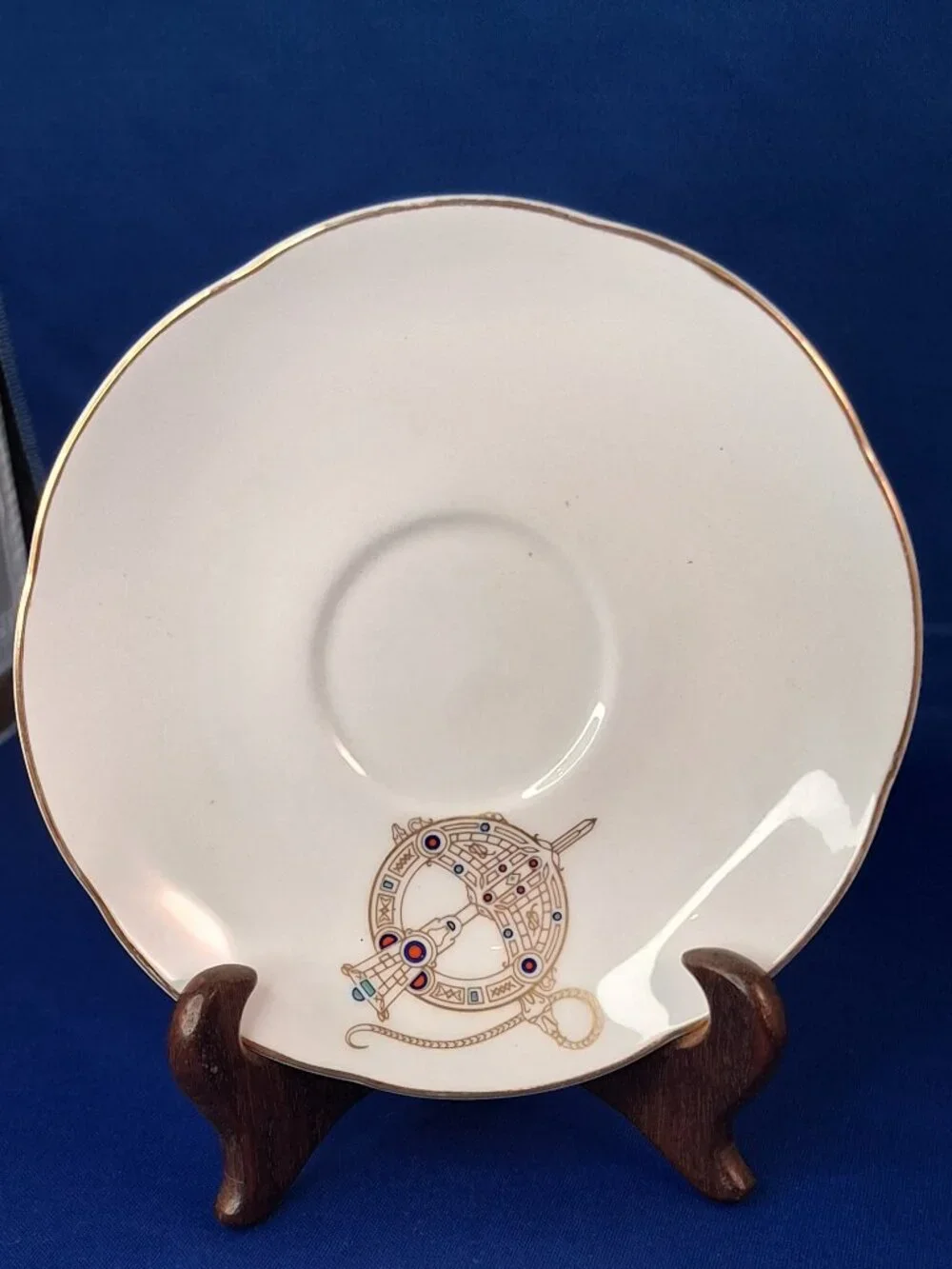 Royal Tara Fine Bone China 6 Pc Set/4 Teacups 2 Saucers Celtic Tara Brooch Eire